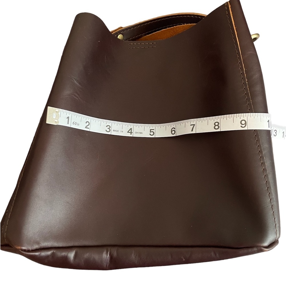 Portland Leather New without tags brown leather purse bucket style